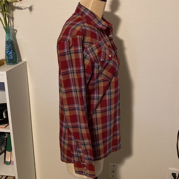 DONATED - NWOT boys Wrangler plaid shirt - Picture 2 of 5